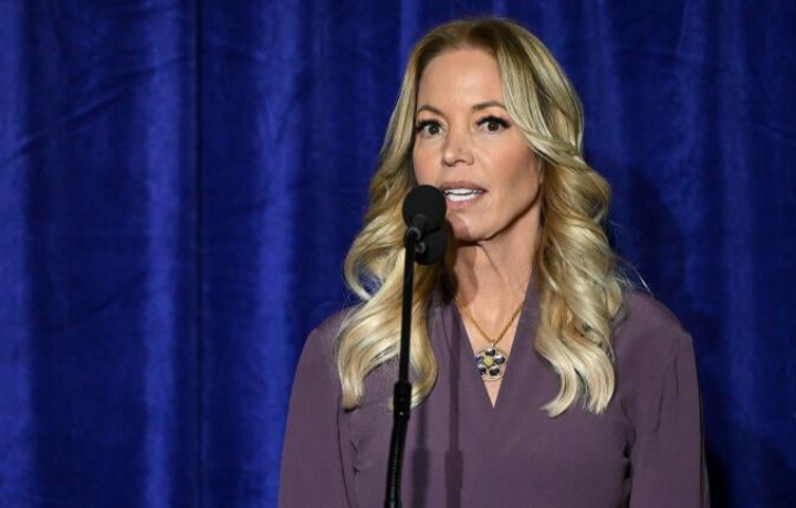 Actualizaciones de los Lakers: Jeanie Buss responde a los informes recientes de LeBron James y Bronny James