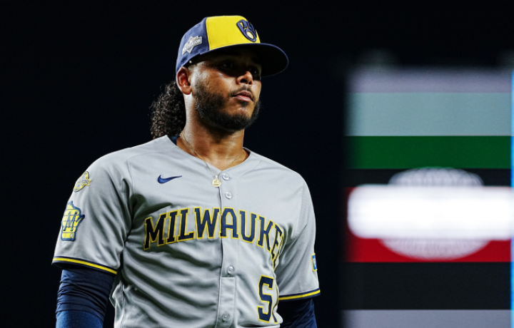 Bateando: &iquest;Los Cerveceros cambiar&aacute;n a Freddy Peralta? &iquest;D&oacute;nde aterrizar&aacute;?