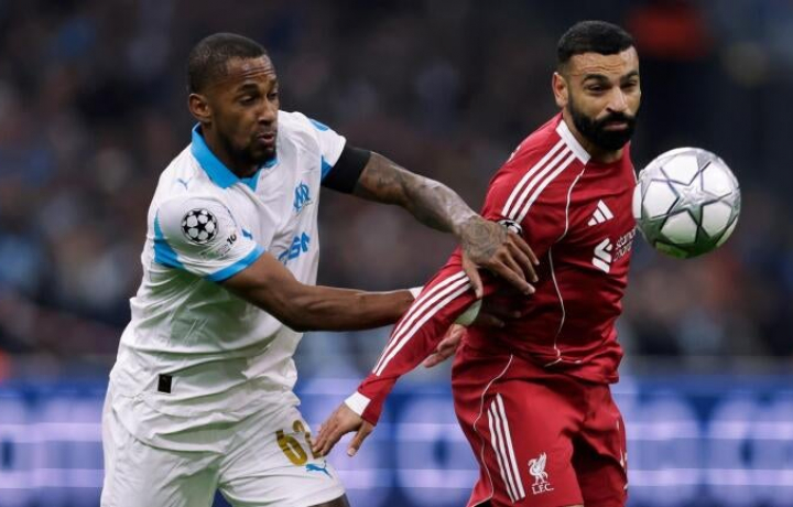 C&oacute;mo Arne Slot del Liverpool reintegr&oacute; a Mo Salah sin interrupciones