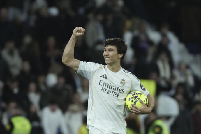 Con triplete de Gonzalo Garc&iacute;a, el Real Madrid gole&oacute; al Betis