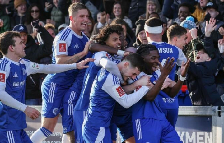Copa FA: los actuales campeones Crystal Palace sorprendidos por el Macclesfield que no pertenece a la liga