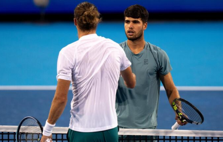 Experto en tenis revela selecciones, apuestas y predicciones de semifinales masculinas del Abierto de Australia