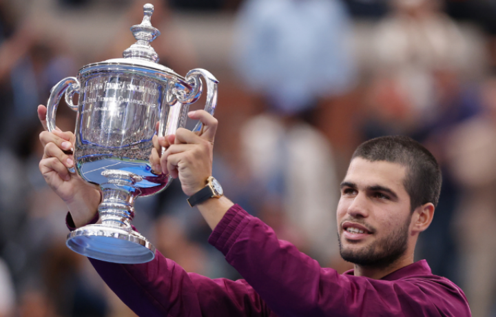 Pagos y premios en met&aacute;lico del US Open de tenis 2025: Carlos Alcaraz reclama 5 millones de d&oacute;lares tras derrotar a Jannik Sinner