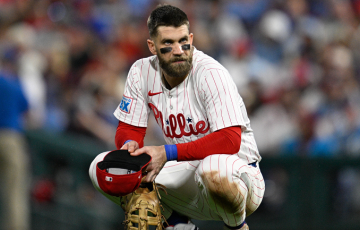Bryce Harper todav&iacute;a desconcertado por los comentarios de '&eacute;lite' de Dave Dombrowski mientras los Filis abren el entrenamiento de primavera de 2026