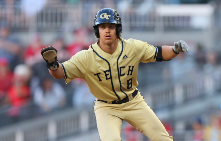 Candidatos al Draft de la MLB: cinco programas de b&eacute;isbol universitario para ver en 2026 cuando comience la temporada de la NCAA