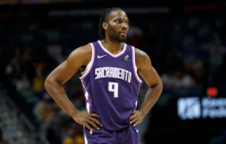 &iquest;C&oacute;mo puede la NBA dejar de hundirse? Analizando las soluciones m&aacute;s locas de Internet y por qu&eacute; la mayor&iacute;a nunca funcionar&iacute;a