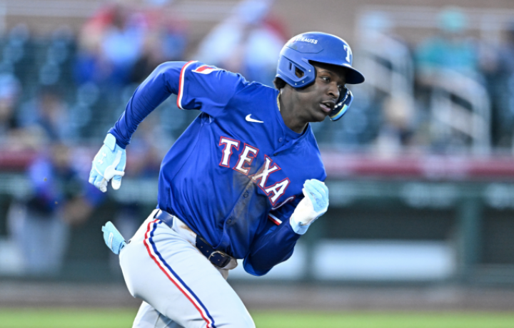 El prospecto de los Rangers, Sebastian Walcott, se someter&aacute; a una cirug&iacute;a por una lesi&oacute;n en la UCL: lo que eso podr&iacute;a significar para su debut en la MLB