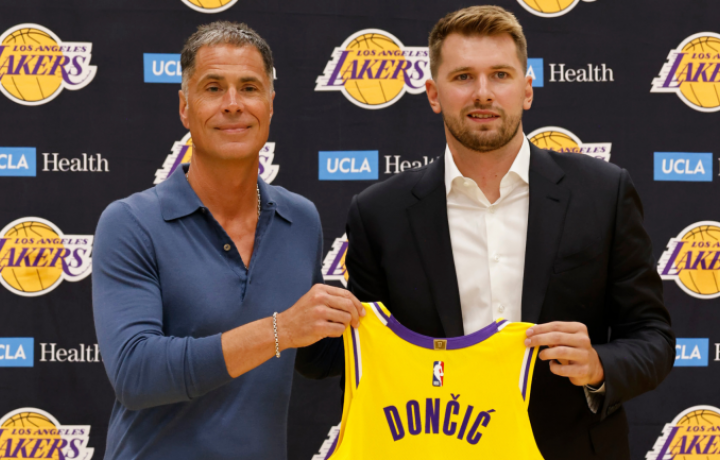 Rob Pelinka seguir&aacute; como presidente de los Lakers, pero ahora que tiene todas las ventajas a su disposici&oacute;n, se le acabaron las excusas.