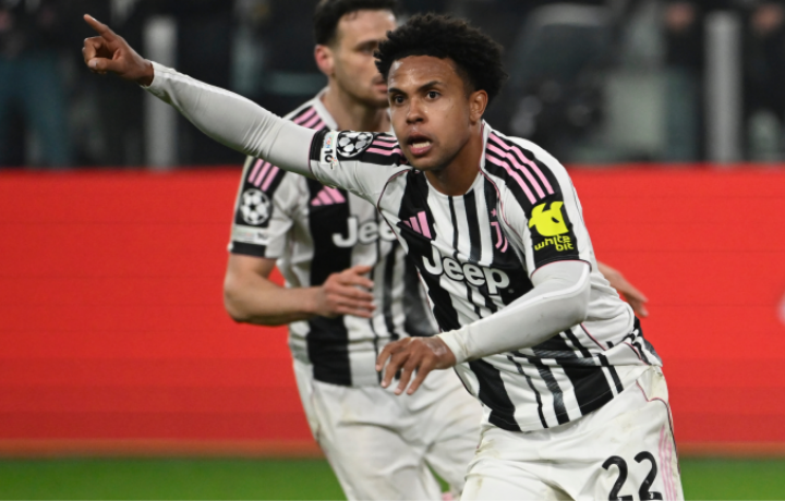 Weston McKennie anota el empate en la espectacular remontada de 10 hombres de la Juventus en la Liga de Campeones antes de perder la pr&oacute;rroga