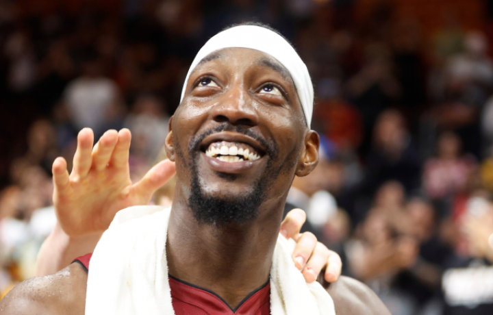 Bam Adebayo anota 83 puntos, la segunda mayor cantidad en la historia de la NBA, rompiendo el r&eacute;cord moderno de Kobe Bryant