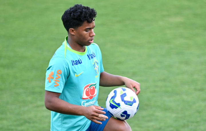 Brasil se enfrenta a Francia en busca de un delantero: Endrick, Igor Thiago y Joao Pedro compiten por liderar la l&iacute;nea