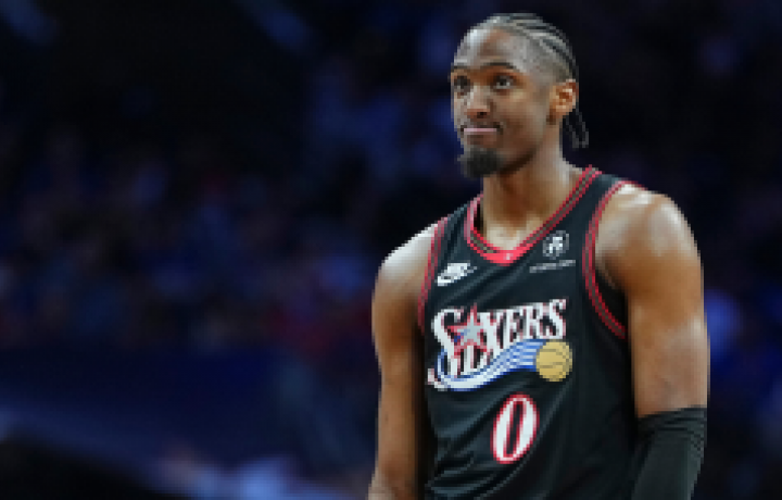 Consecuencias de la lesi&oacute;n de Tyrese Maxey: los 76ers en peligro de perderse los playoffs mientras el Thunder se beneficia