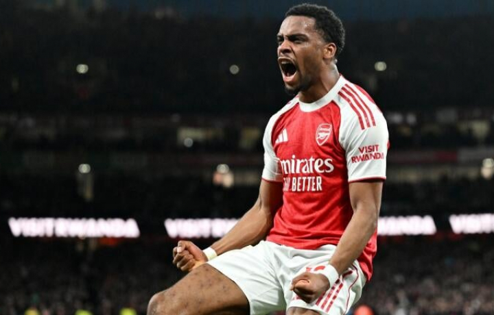 El Arsenal pasa la prueba del Chelsea y mantiene el liderazgo de la Premier League sobre el Man City gracias al ganador de Jurien Timber