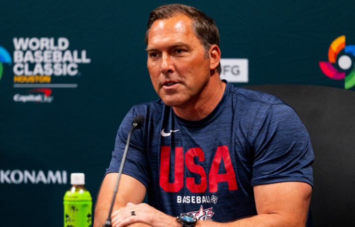 El director t&eacute;cnico del equipo de b&eacute;isbol de EE. UU., Mark DeRosa, condena las "narrativas falsas" y dice que la derrota de Italia fue una "gran llamada de atenci&oacute;n"