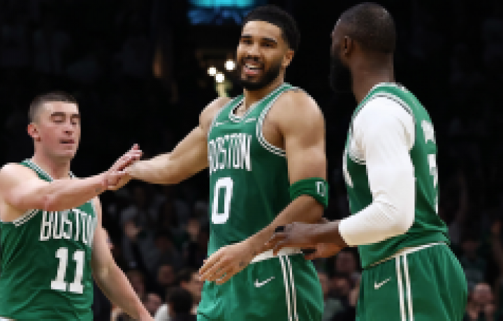 El regreso de Jayson Tatum no tiene plan, por lo que la estrella de los Celtics est&aacute; haciendo el suyo