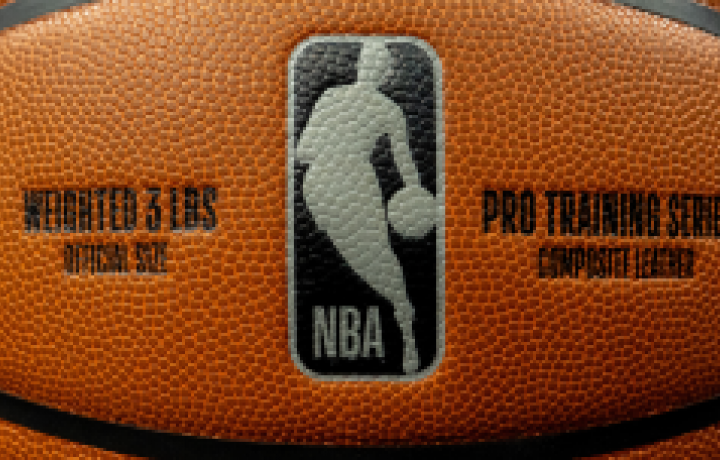 La b&uacute;squeda de LeBron James por la propiedad de la NBA puede haber topado con un obst&aacute;culo importante
