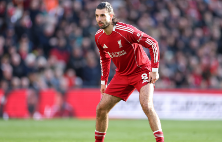 La carrera de la Liga de Campeones se inclina a favor del Liverpool mientras los Rojos encuentran consistencia en una temporada de altibajos