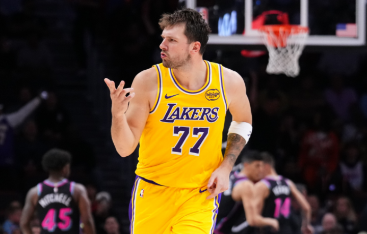 Luka Dončić es el regalo que sigue dando a los Lakers en racha