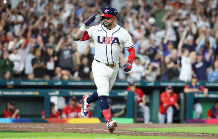 Puntuaci&oacute;n del equipo de b&eacute;isbol de EE. UU.: la explosi&oacute;n de Kyle Schwarber lleva a los estadounidenses a superar a Gran Breta&ntilde;a y comenzar 2-0 en el CMB