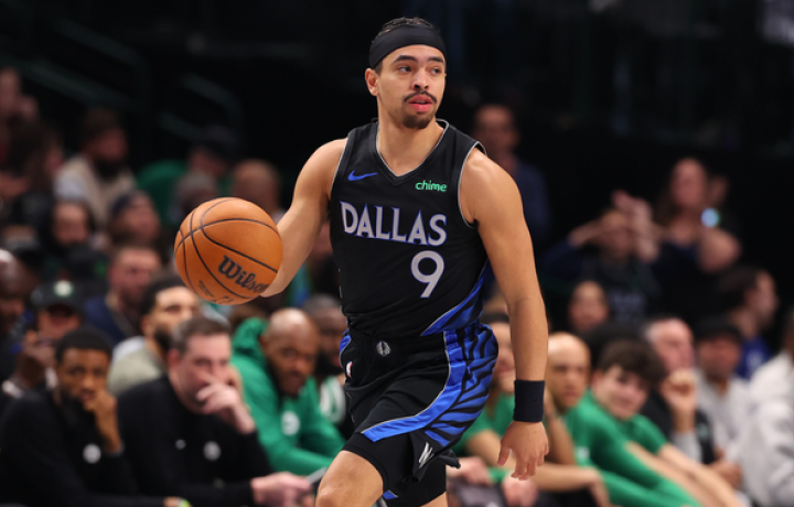C&oacute;mo los contratos bidireccionales han cambiado la construcci&oacute;n del roster de la NBA y han producido algunos de los mejores jugadores de rol de la liga
