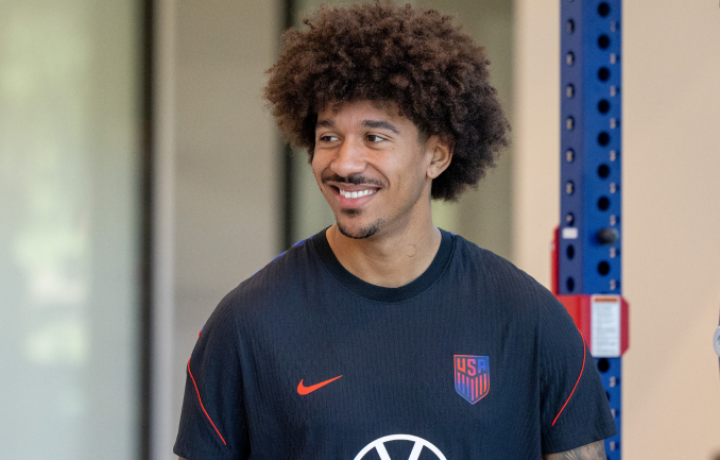 Chris Richards del USMNT entrena con el equipo pero se perder&aacute; el &uacute;ltimo amistoso previo a la Copa del Mundo contra Alemania