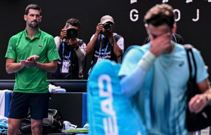 Novak Djokovic tiene 'suerte' de avanzar, Jannik Sinner supera a Ben Shelton mientras se establecen las semifinales del Abierto de Australia