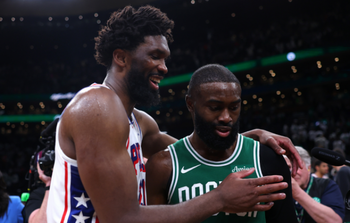 Clasificaci&oacute;n de los cinco mejores movimientos de la temporada baja de la NBA (hasta ahora): el impactante intercambio de Jaylen Brown de los 76ers encabeza la lista