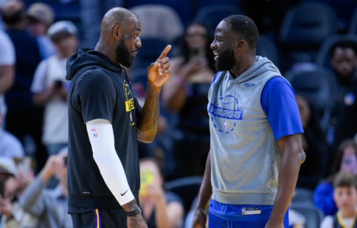 Draymond Green vuelve a firmar con los Warriors y explica por qu&eacute; cree que LeBron James no vino a Golden State