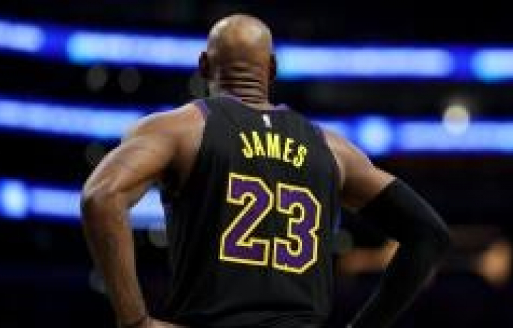 Ganadores y perdedores de la larga agencia libre de LeBron James: los mercados de predicciones cobran mientras los creadores del calendario de la NBA esperan