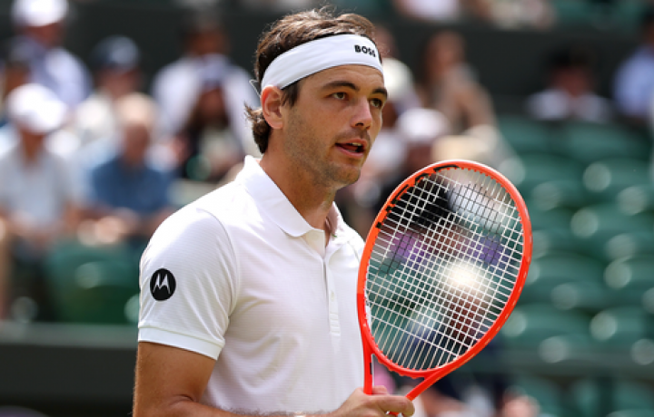 Resultados de Wimbledon 2026: Taylor Fritz vence a Alexander Bublik y llega a cuartos de final en Inglaterra