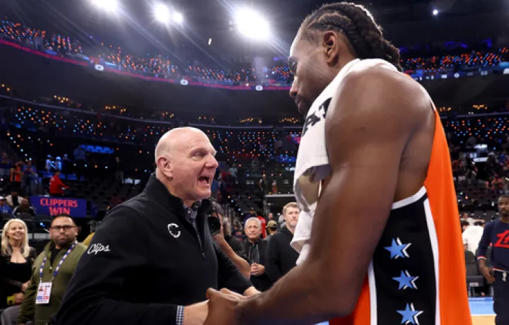 Investigaci&oacute;n de Kawhi Leonard: la NBA carece de pruebas de que Steve Ballmer canaliz&oacute; dinero para eludir el tope salarial, seg&uacute;n informe