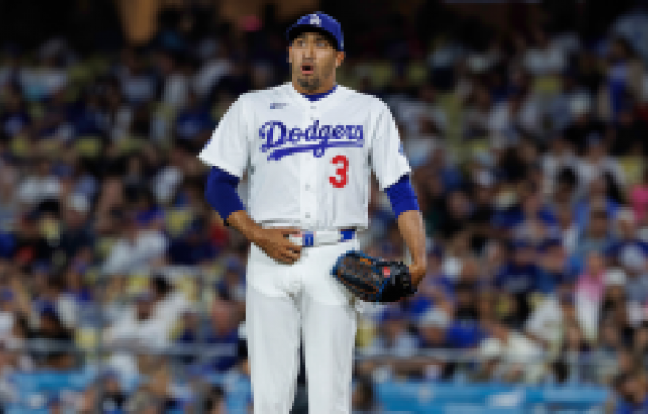 Los Dodgers colocan al cerrador Edwin D&iacute;az en la lista de lesionados mientras contin&uacute;an los problemas del bullpen