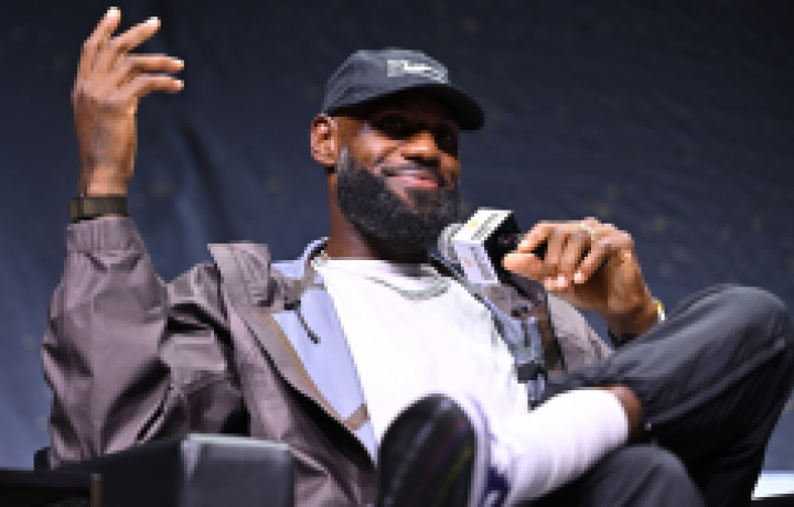 Superlativos de verano de la NBA: el contrato m&aacute;s loco, la apuesta m&aacute;s grande, la temporada baja m&aacute;s triste, la cita m&aacute;s tonta, m&aacute;s